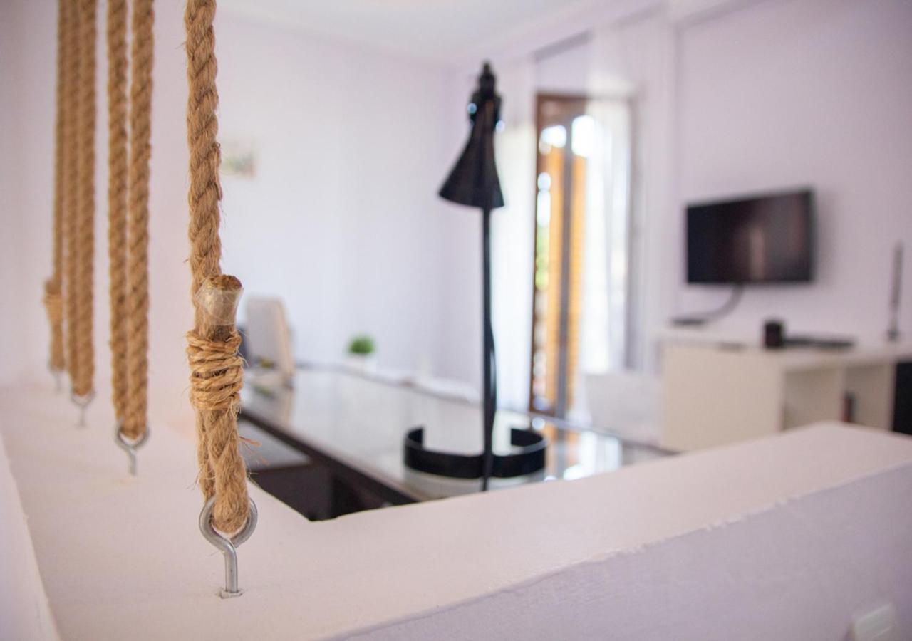 Beachfront Stylish Maisonette In Ierissós Ngoại thất bức ảnh