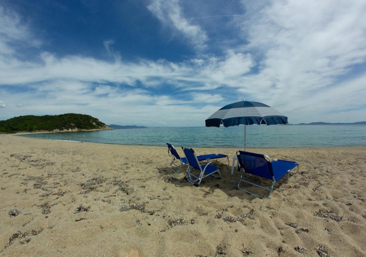 Beachfront Stylish Maisonette In Ierissós Ngoại thất bức ảnh