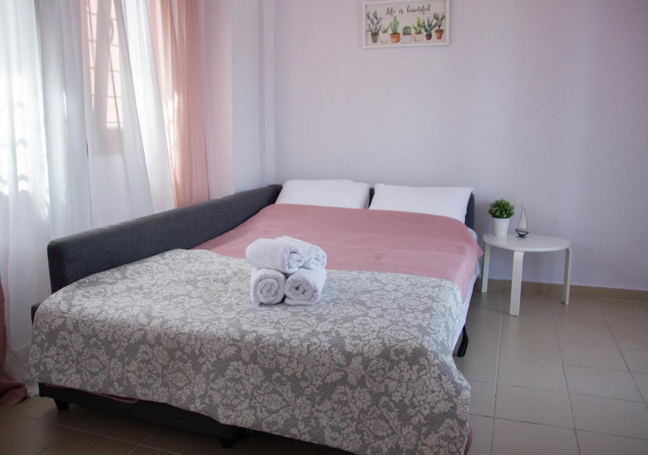 Beachfront Stylish Maisonette In Ierissós Ngoại thất bức ảnh